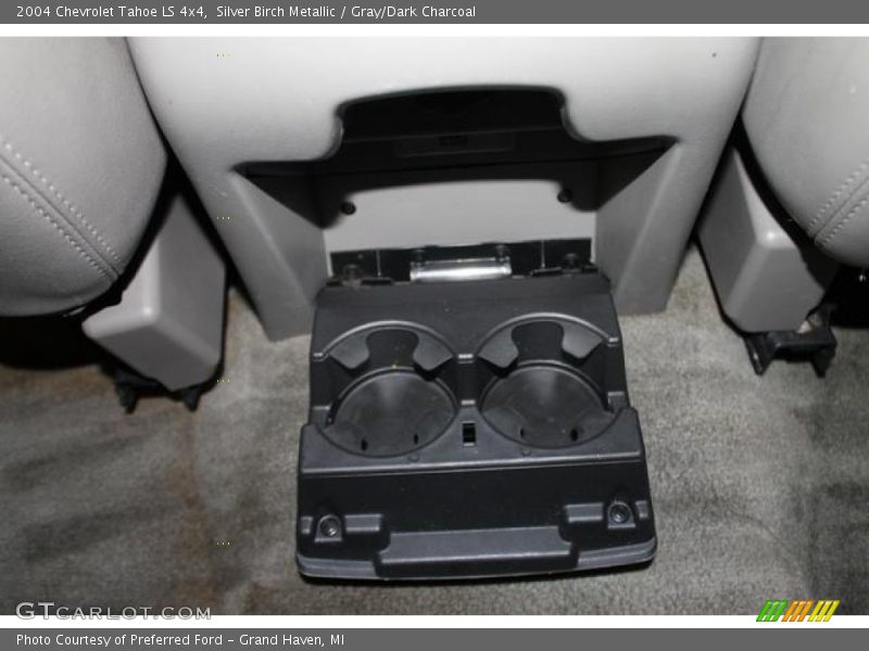 Silver Birch Metallic / Gray/Dark Charcoal 2004 Chevrolet Tahoe LS 4x4