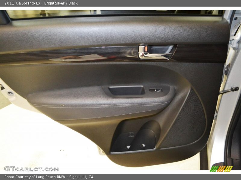 Bright Silver / Black 2011 Kia Sorento EX