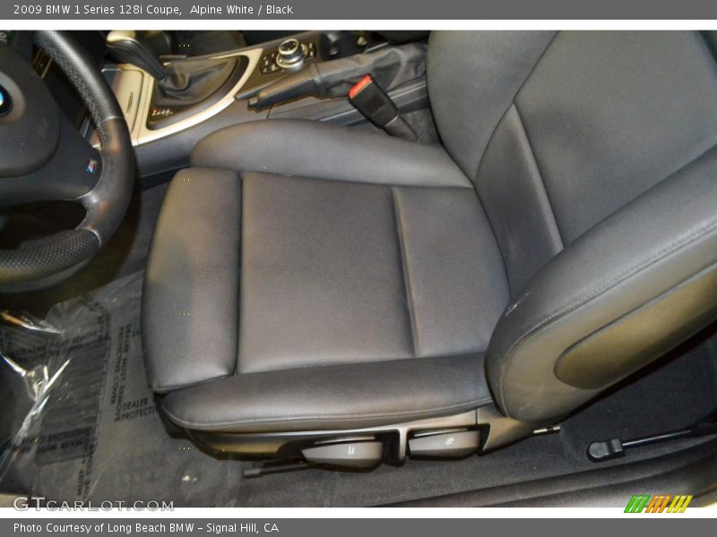 Alpine White / Black 2009 BMW 1 Series 128i Coupe