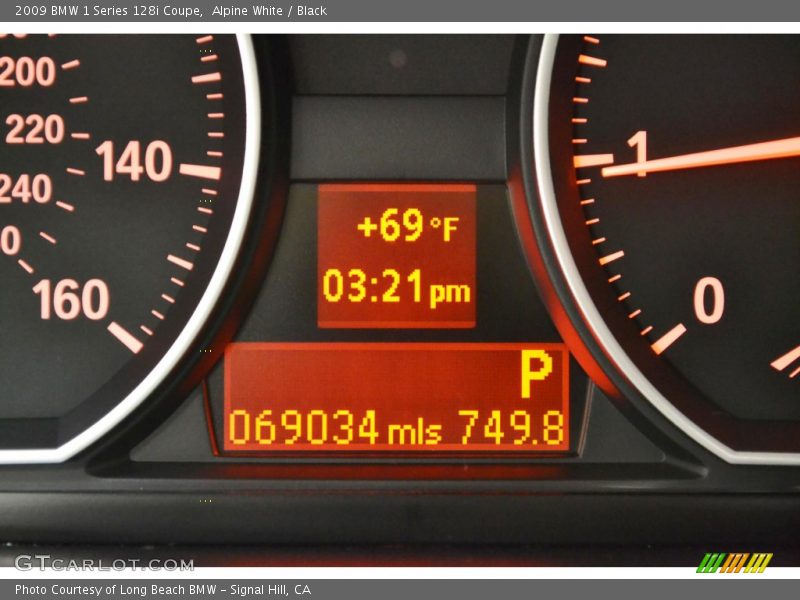 Alpine White / Black 2009 BMW 1 Series 128i Coupe