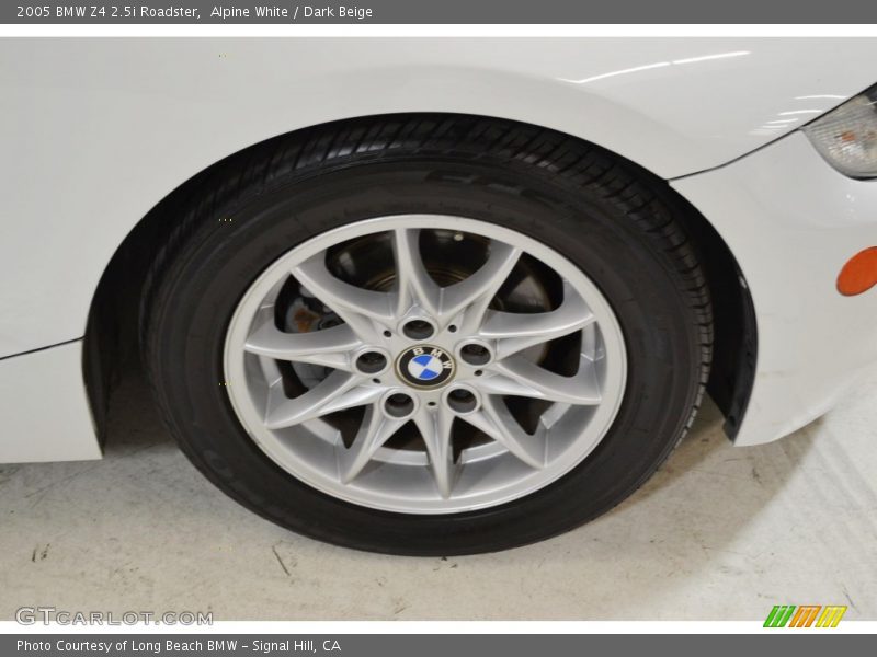 Alpine White / Dark Beige 2005 BMW Z4 2.5i Roadster
