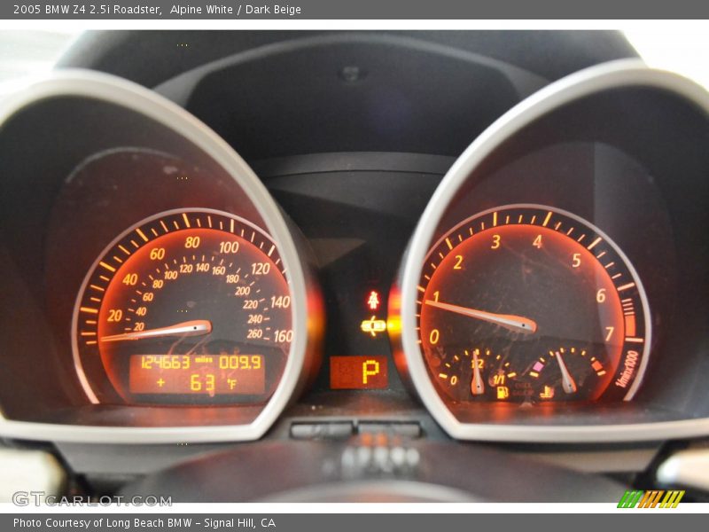 Alpine White / Dark Beige 2005 BMW Z4 2.5i Roadster