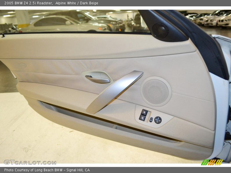 Alpine White / Dark Beige 2005 BMW Z4 2.5i Roadster