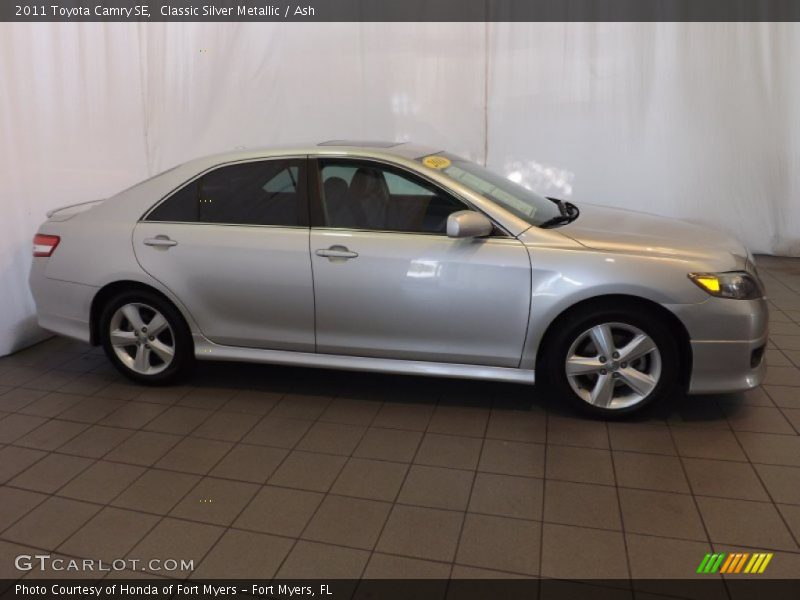 Classic Silver Metallic / Ash 2011 Toyota Camry SE