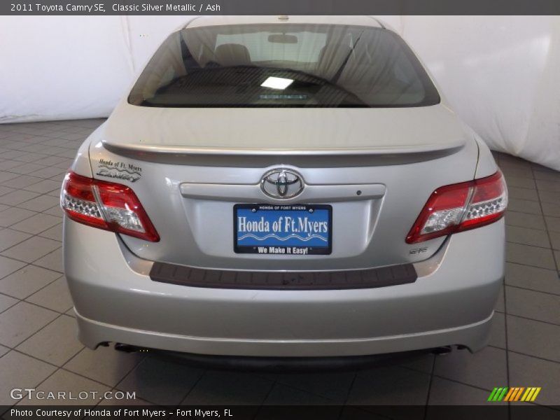 Classic Silver Metallic / Ash 2011 Toyota Camry SE