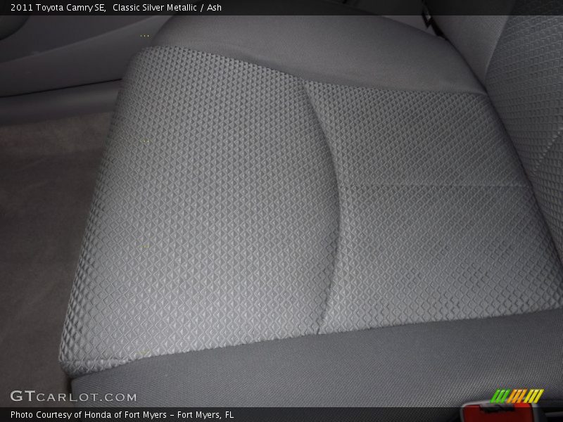 Classic Silver Metallic / Ash 2011 Toyota Camry SE