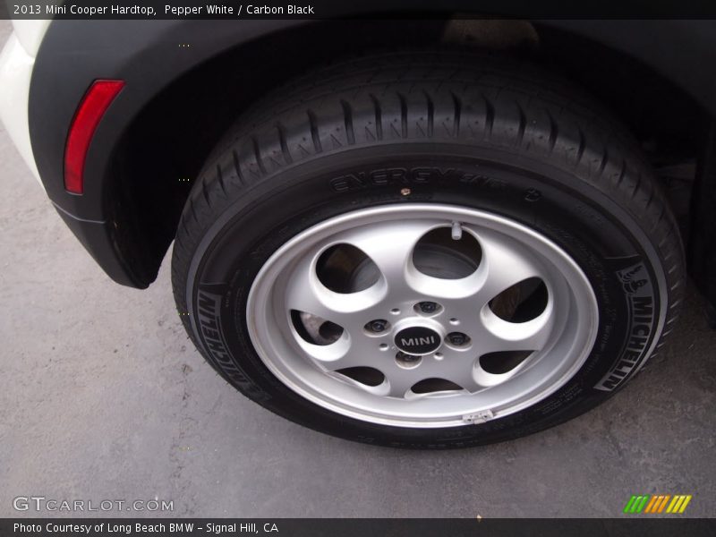 Pepper White / Carbon Black 2013 Mini Cooper Hardtop