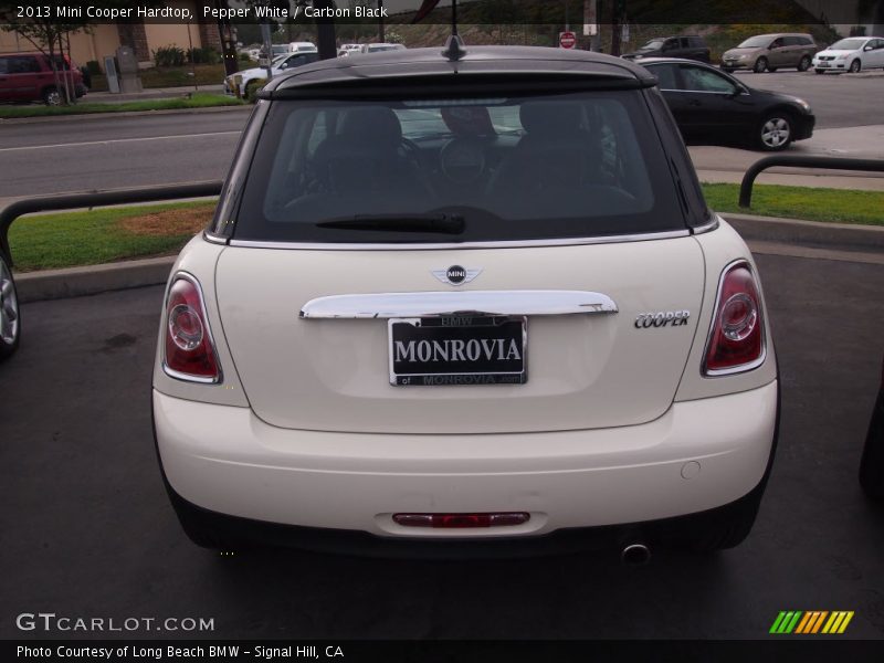 Pepper White / Carbon Black 2013 Mini Cooper Hardtop