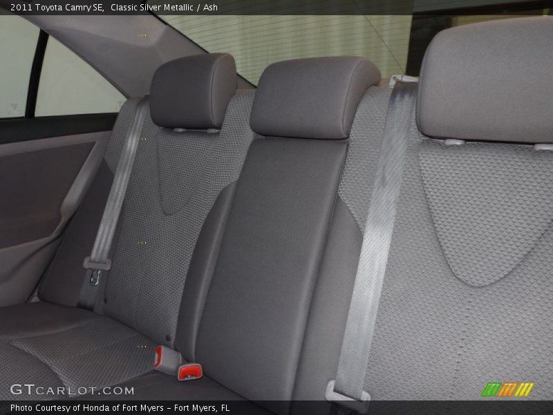 Classic Silver Metallic / Ash 2011 Toyota Camry SE