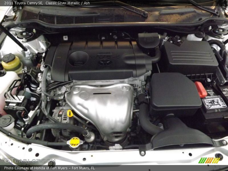 Classic Silver Metallic / Ash 2011 Toyota Camry SE