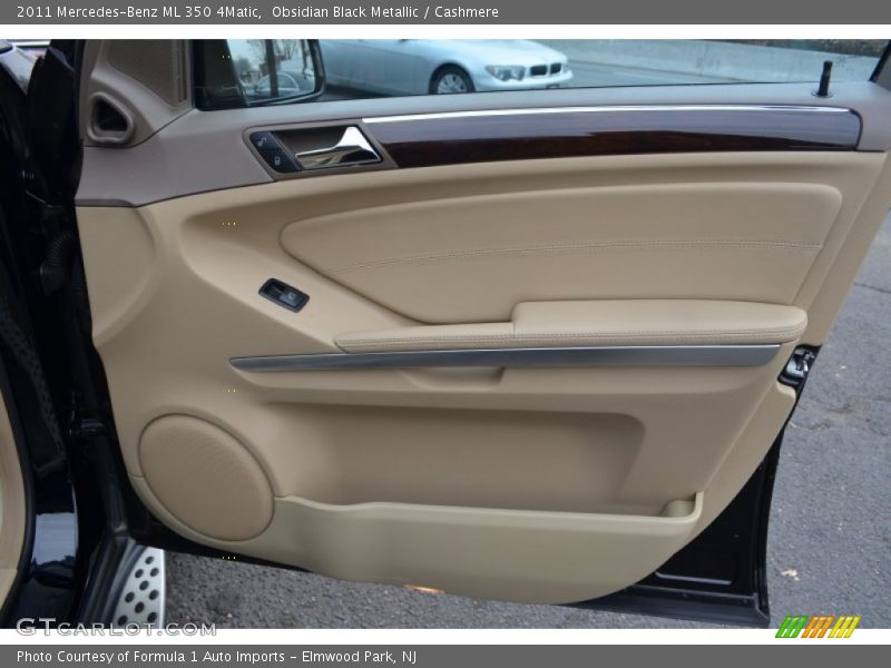Obsidian Black Metallic / Cashmere 2011 Mercedes-Benz ML 350 4Matic