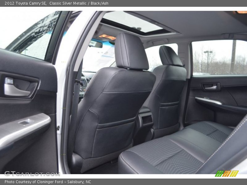 Classic Silver Metallic / Black/Ash 2012 Toyota Camry SE