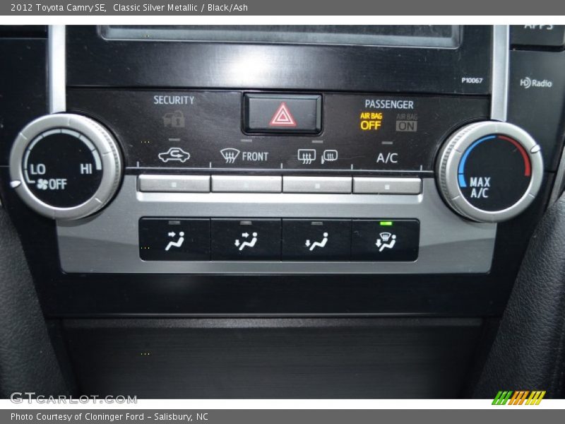 Classic Silver Metallic / Black/Ash 2012 Toyota Camry SE
