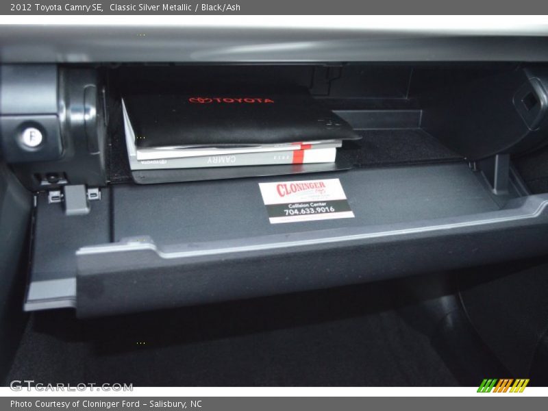 Classic Silver Metallic / Black/Ash 2012 Toyota Camry SE