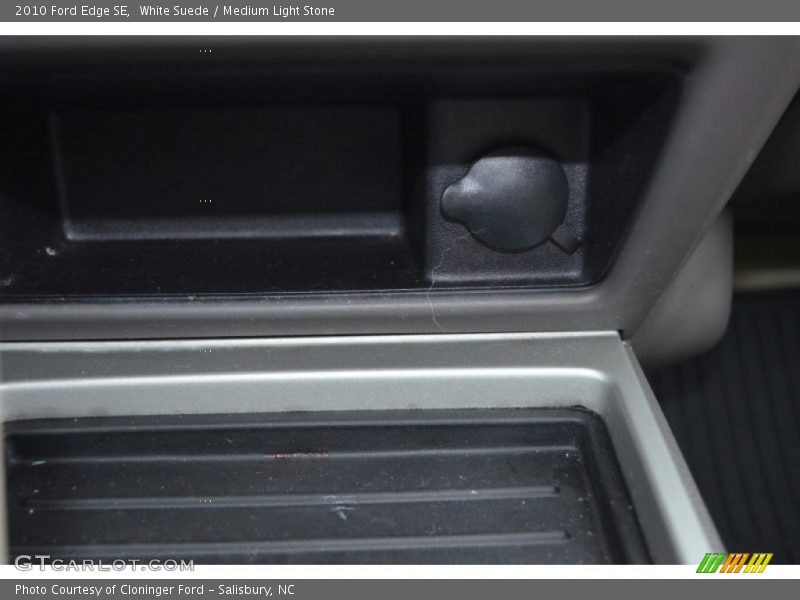 White Suede / Medium Light Stone 2010 Ford Edge SE