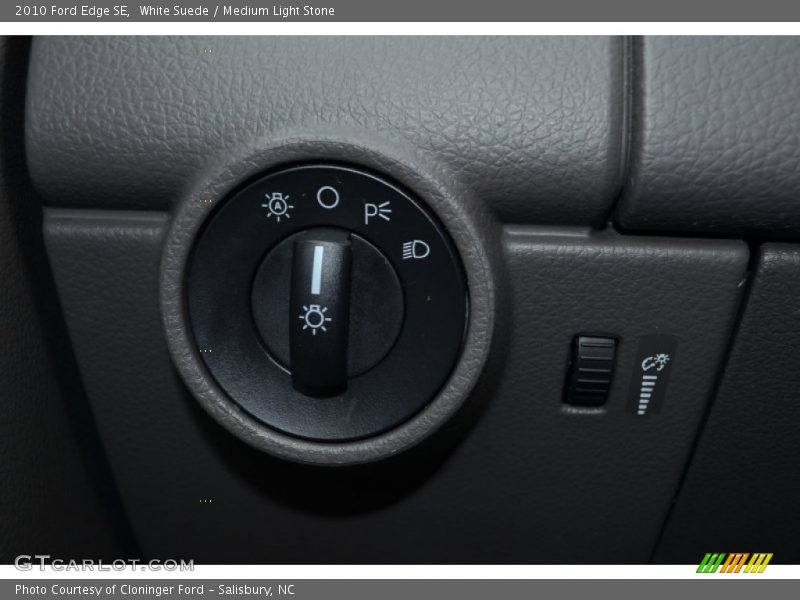 White Suede / Medium Light Stone 2010 Ford Edge SE