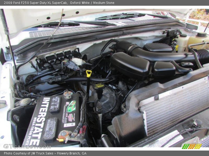  2009 F250 Super Duty XL SuperCab Engine - 5.4 Liter SOHC 24-Valve VVT Triton V8