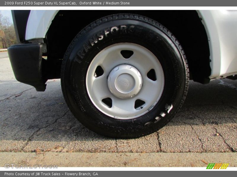 Oxford White / Medium Stone 2009 Ford F250 Super Duty XL SuperCab