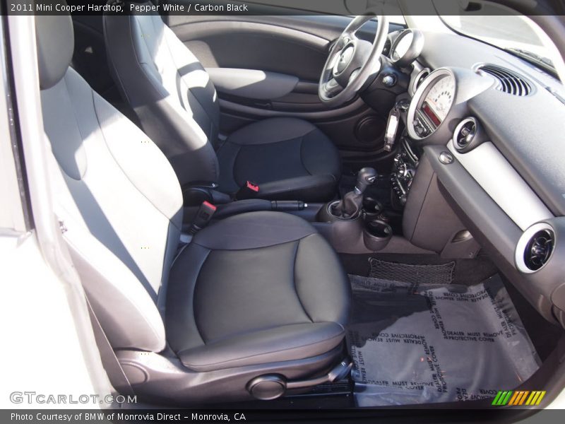 Pepper White / Carbon Black 2011 Mini Cooper Hardtop