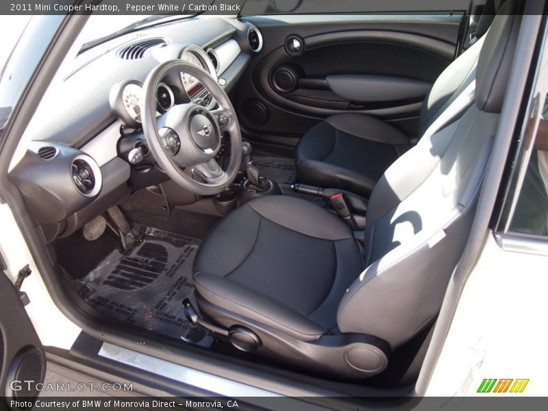 Pepper White / Carbon Black 2011 Mini Cooper Hardtop