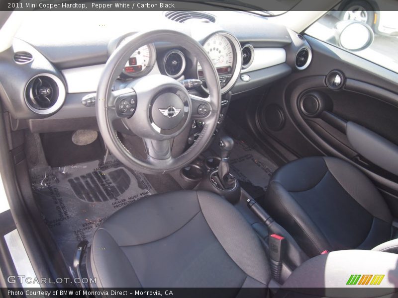 Pepper White / Carbon Black 2011 Mini Cooper Hardtop