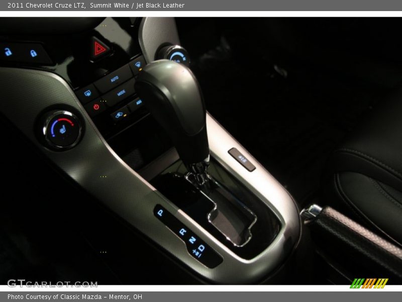 Summit White / Jet Black Leather 2011 Chevrolet Cruze LTZ