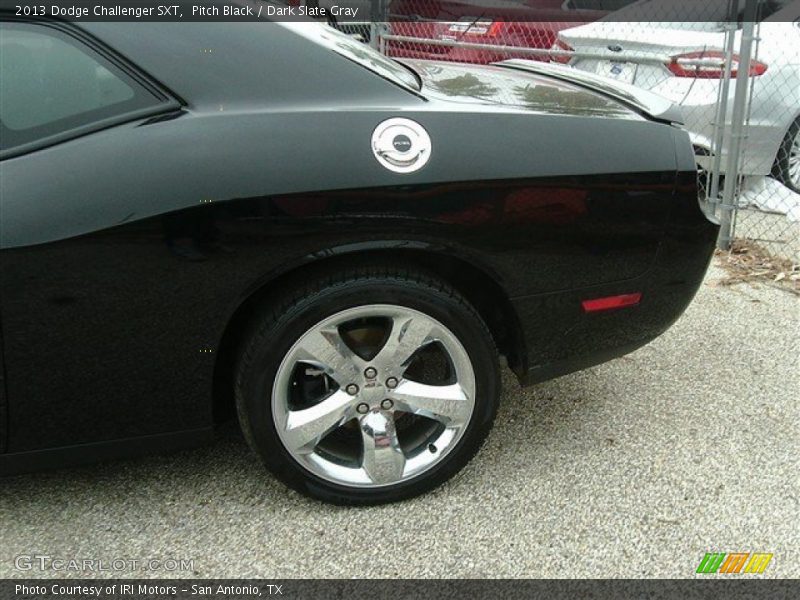 Pitch Black / Dark Slate Gray 2013 Dodge Challenger SXT