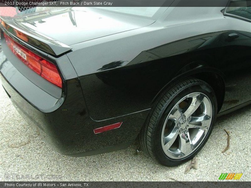 Pitch Black / Dark Slate Gray 2013 Dodge Challenger SXT