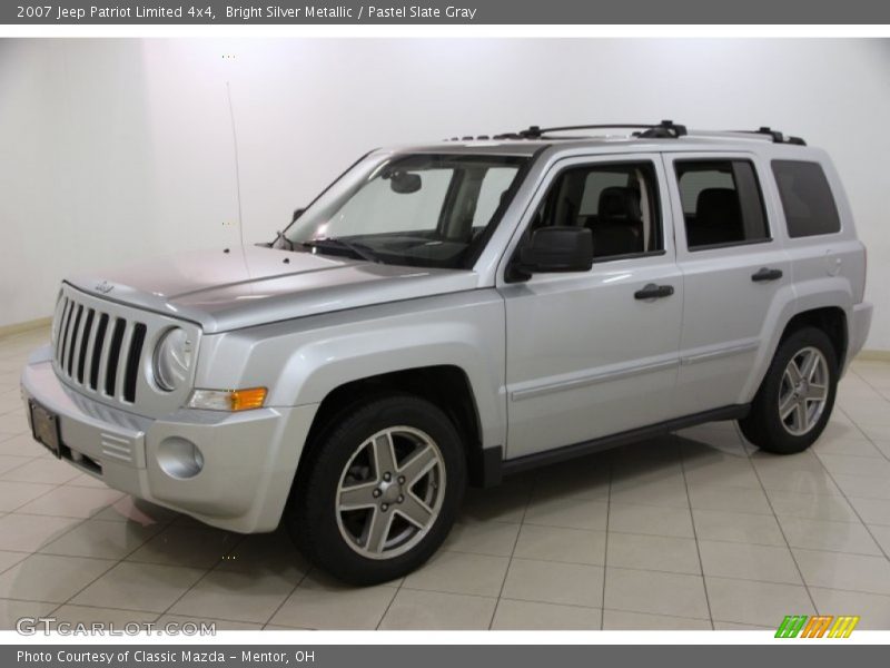 Front 3/4 View of 2007 Patriot Limited 4x4