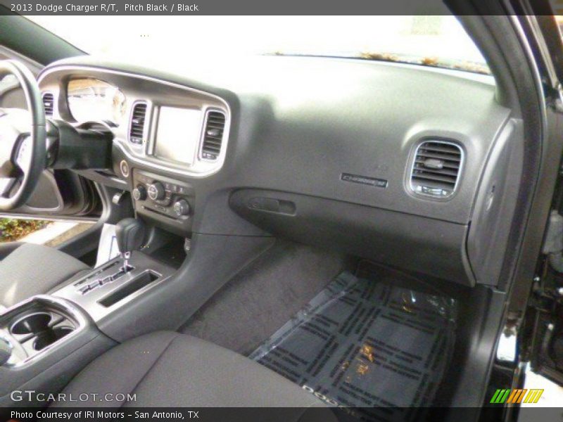 Pitch Black / Black 2013 Dodge Charger R/T