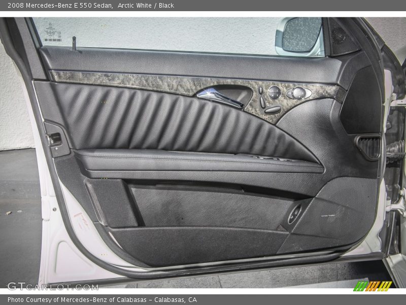 Arctic White / Black 2008 Mercedes-Benz E 550 Sedan