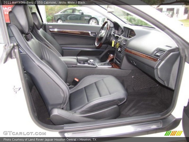 Front Seat of 2011 E 350 Cabriolet