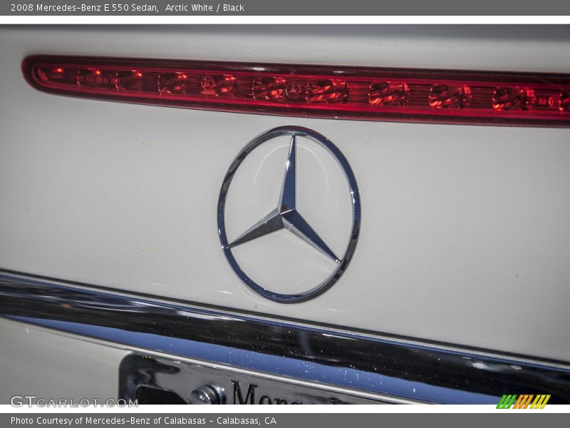 Arctic White / Black 2008 Mercedes-Benz E 550 Sedan