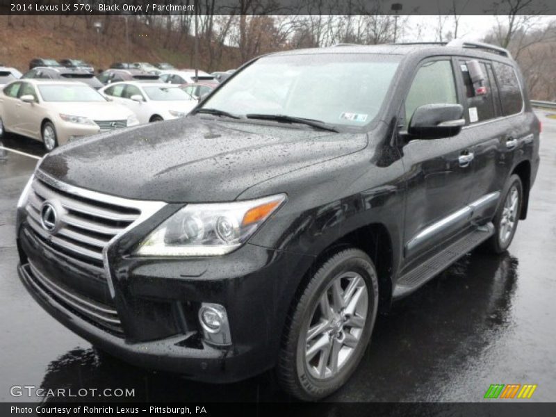 Front 3/4 View of 2014 LX 570