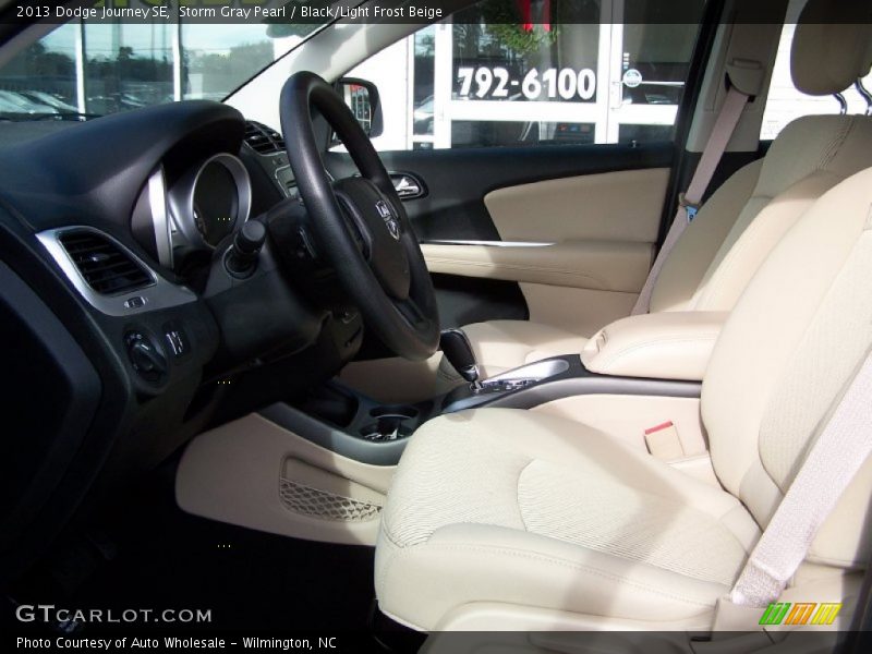 Storm Gray Pearl / Black/Light Frost Beige 2013 Dodge Journey SE