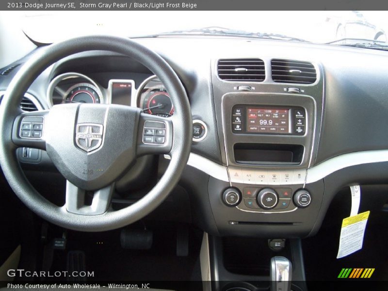 Storm Gray Pearl / Black/Light Frost Beige 2013 Dodge Journey SE