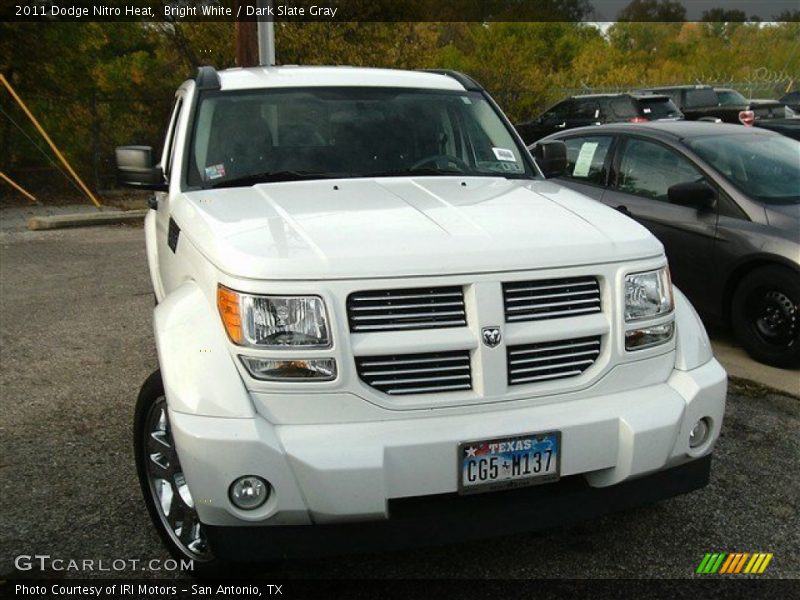 Bright White / Dark Slate Gray 2011 Dodge Nitro Heat
