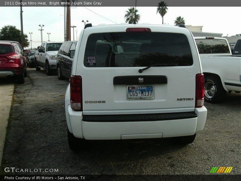 Bright White / Dark Slate Gray 2011 Dodge Nitro Heat