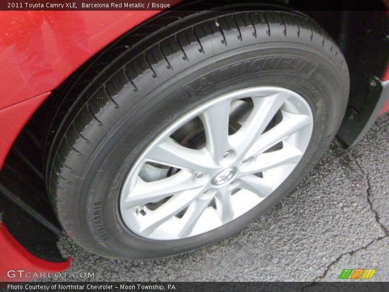 Barcelona Red Metallic / Bisque 2011 Toyota Camry XLE
