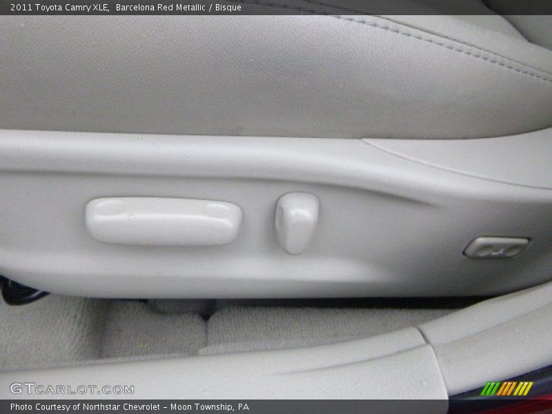 Barcelona Red Metallic / Bisque 2011 Toyota Camry XLE