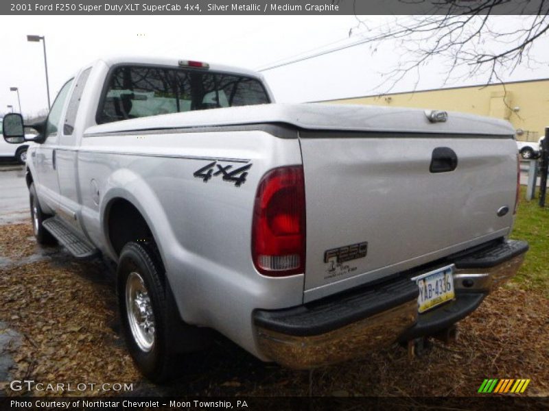 Silver Metallic / Medium Graphite 2001 Ford F250 Super Duty XLT SuperCab 4x4