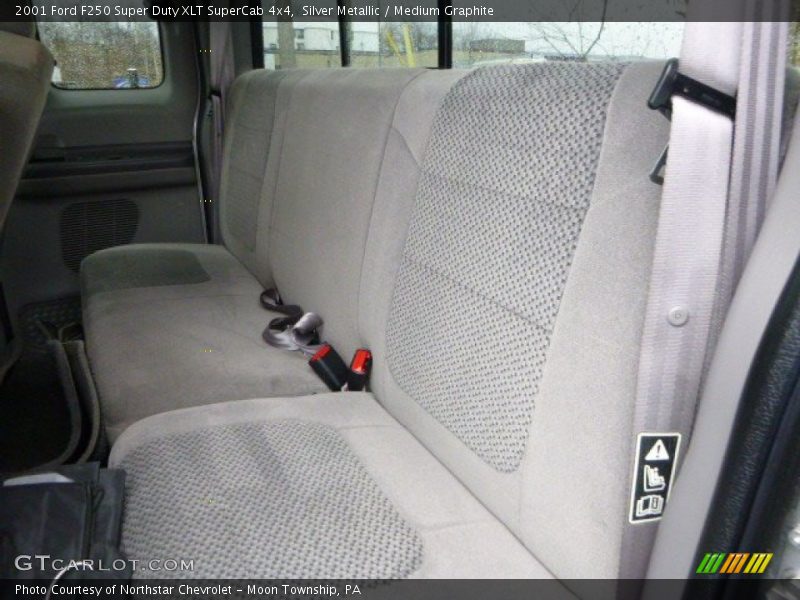 Silver Metallic / Medium Graphite 2001 Ford F250 Super Duty XLT SuperCab 4x4