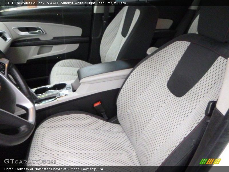 Summit White / Light Titanium/Jet Black 2011 Chevrolet Equinox LS AWD