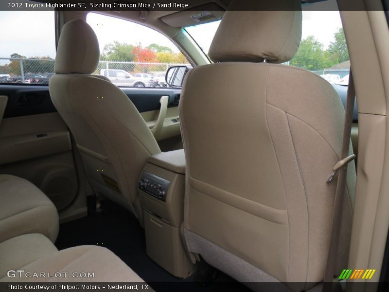 Sizzling Crimson Mica / Sand Beige 2012 Toyota Highlander SE