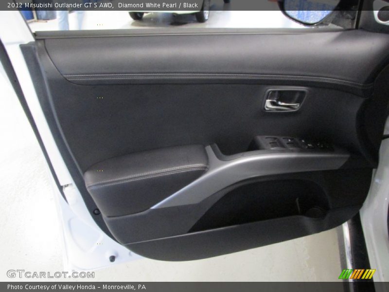 Diamond White Pearl / Black 2012 Mitsubishi Outlander GT S AWD