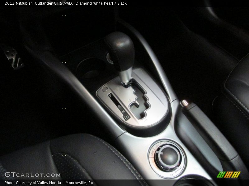 Diamond White Pearl / Black 2012 Mitsubishi Outlander GT S AWD