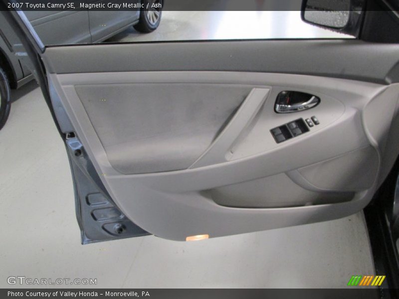 Magnetic Gray Metallic / Ash 2007 Toyota Camry SE