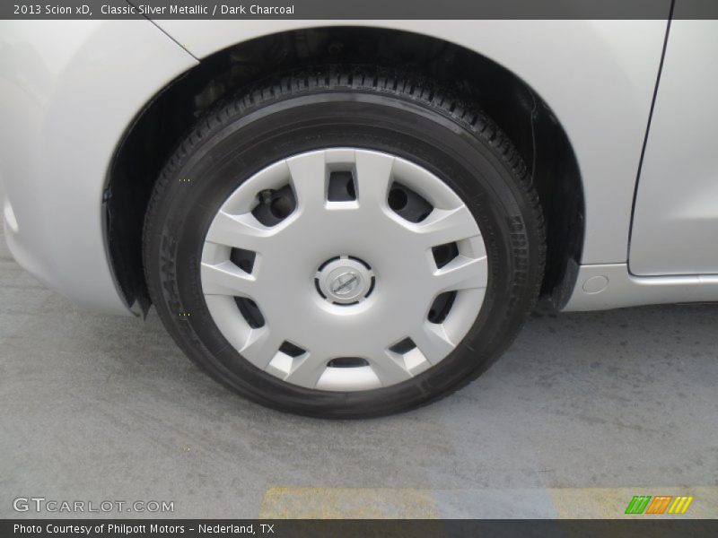 Classic Silver Metallic / Dark Charcoal 2013 Scion xD