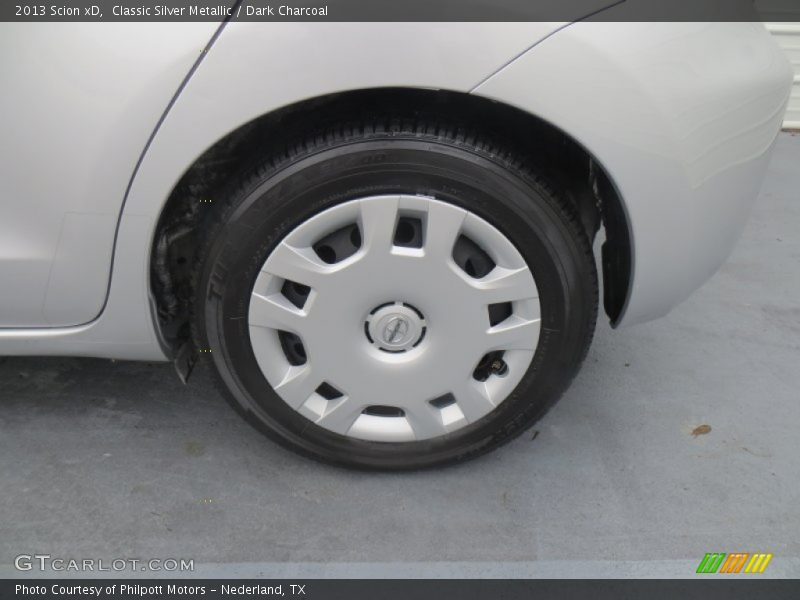 Classic Silver Metallic / Dark Charcoal 2013 Scion xD