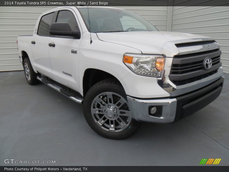 Super White / Sand Beige 2014 Toyota Tundra SR5 Crewmax